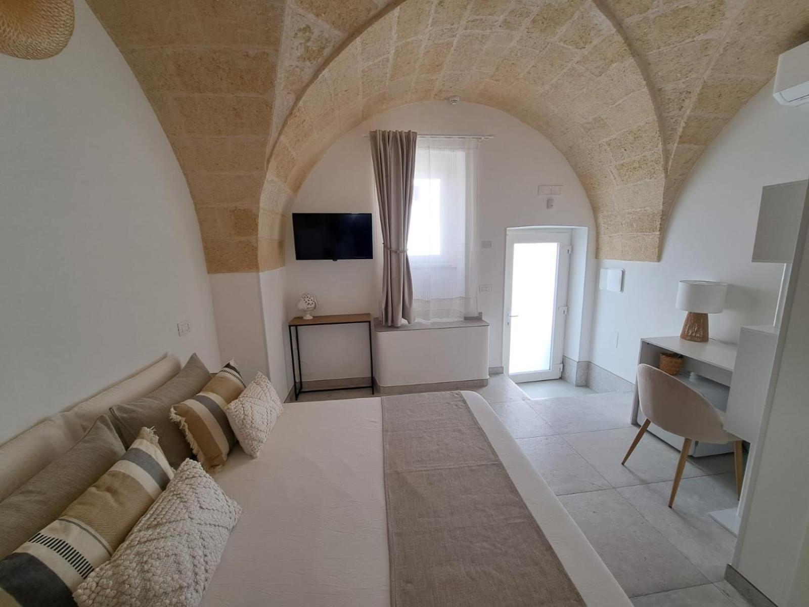 Mae Apulian Rooms Grottaglie Kültér fotó